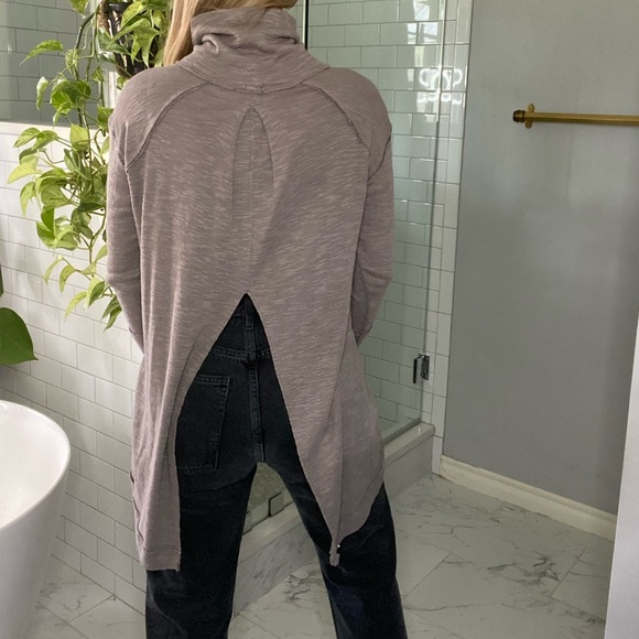 Free People - We The Free - Knit Turtleneck in Mauve - Picture 4 of 5